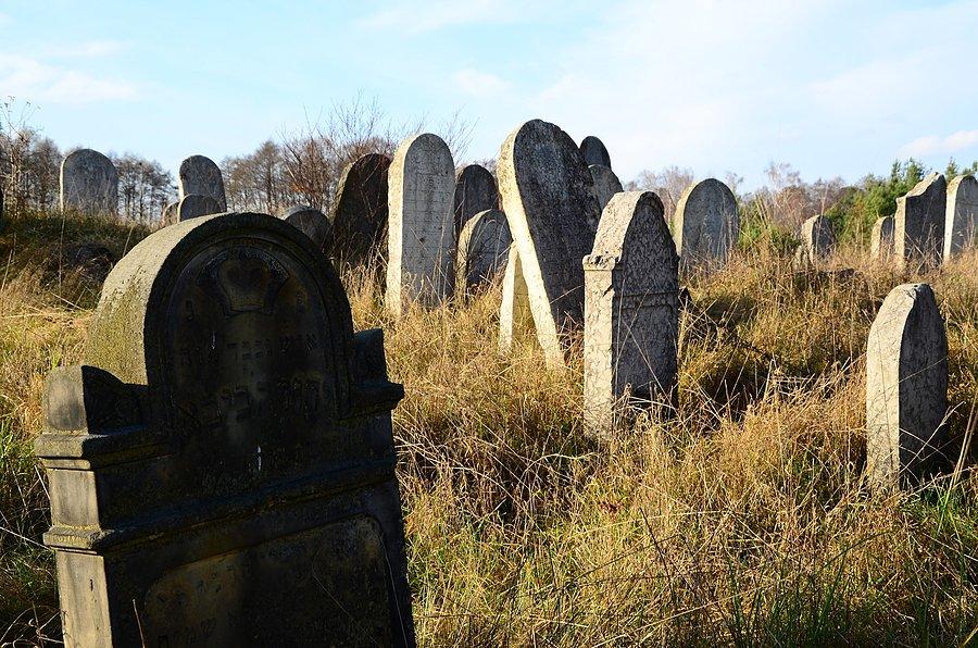 Żarki, kirkut