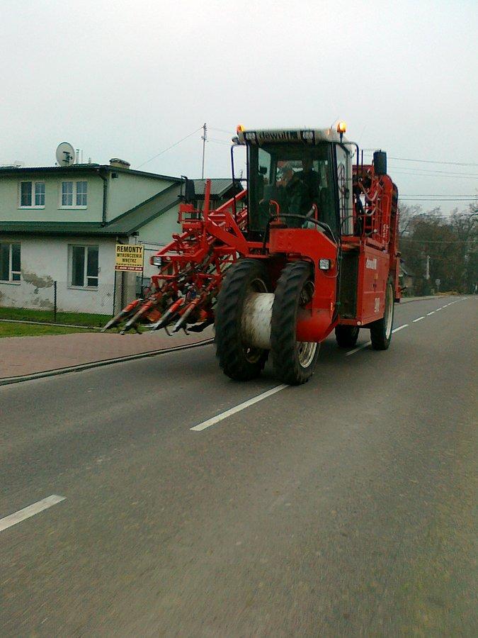 Potem jechała jeszcze taka maszyna