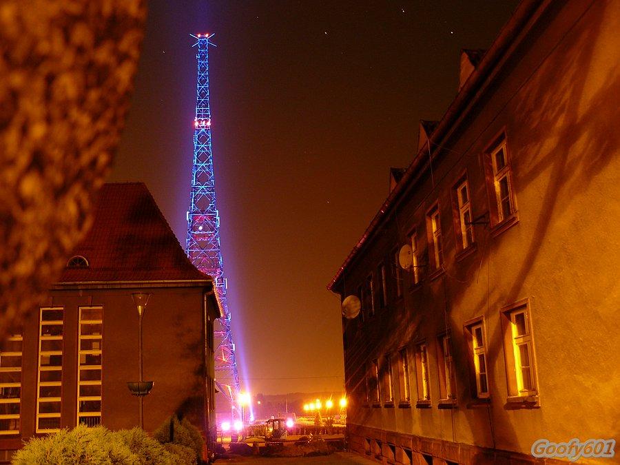 Gliwicka radiostacja nocą :)