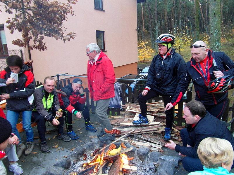Ognisko z elbląskimi Morsami i Rowerzystami ...- Kąty Rybakie
