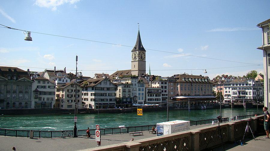 Zurich jest przedzielony rzeką
