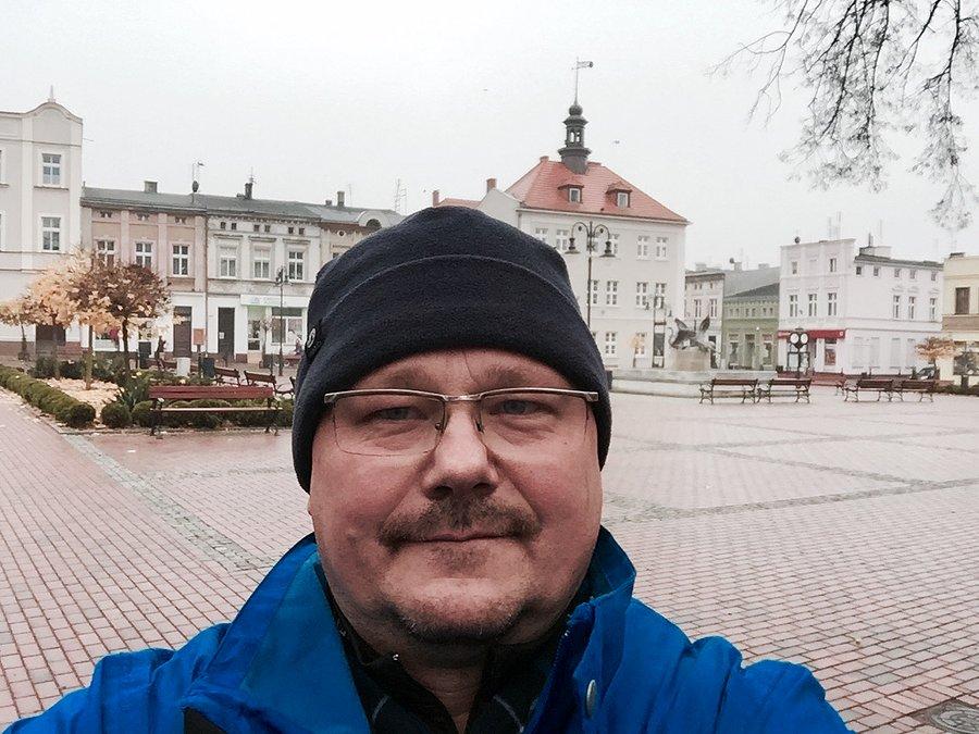 Rynek w tle