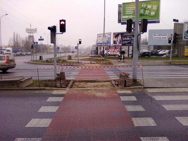 Obniżanie krawężników - Włókniarzy / Pojezierska