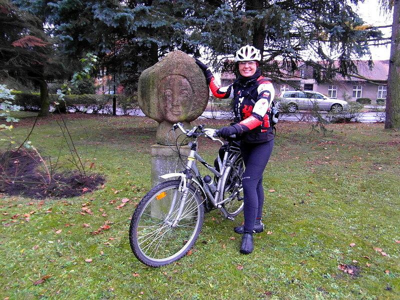 Plenerowe rzeźby w parku - Gdańsk Orunia