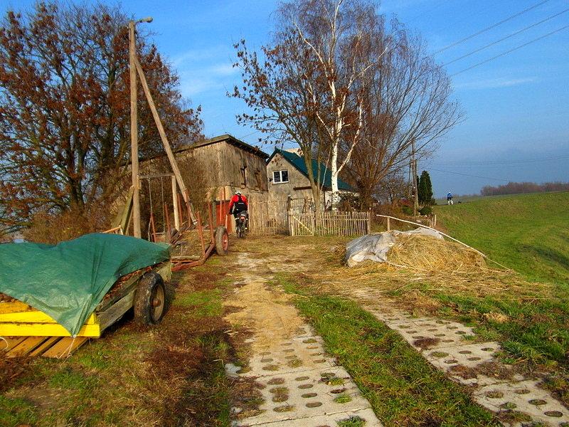 Przejazd przez prywatną posesję- właściciele są przyjaźni