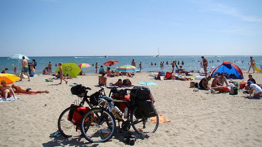 Zasłużony odpoczynek na plaży