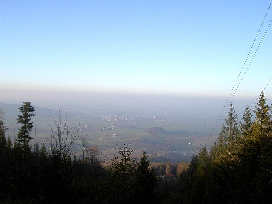 Widok na Konradów z Grzebienia