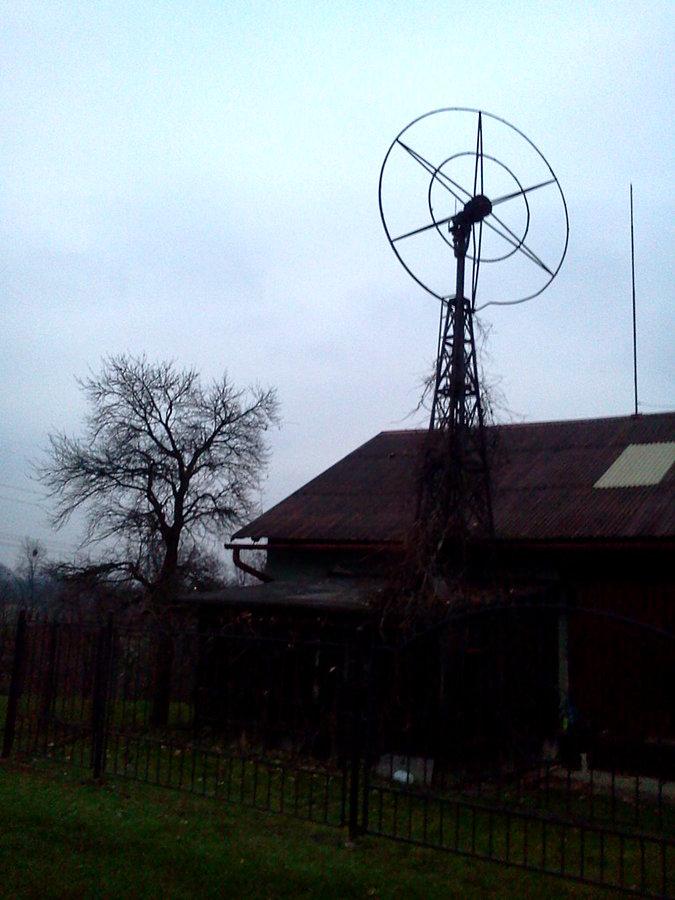 Wiatraczek z turbiną