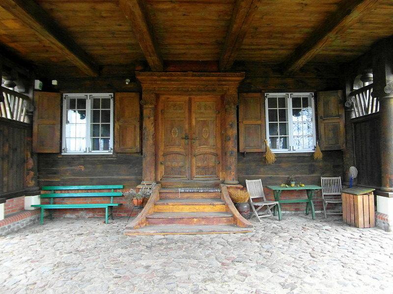 Ganek domu podcieniowego w Marynowach