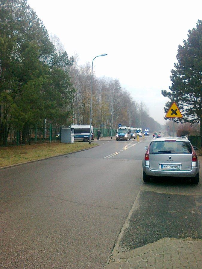 Skręcający konwój