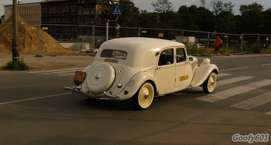 Citroen BL11 na spacerze :)