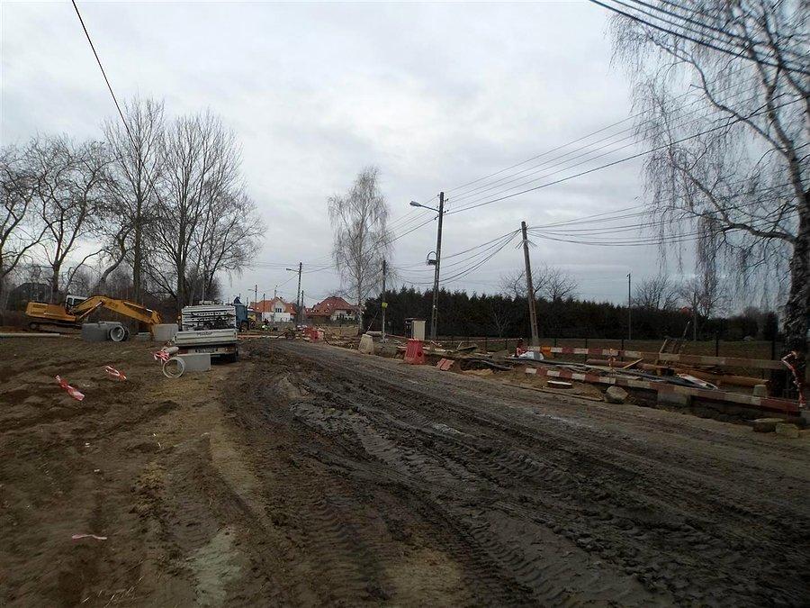 Kanalizację kładą na Bruzdowej i Sytej - Wilanów