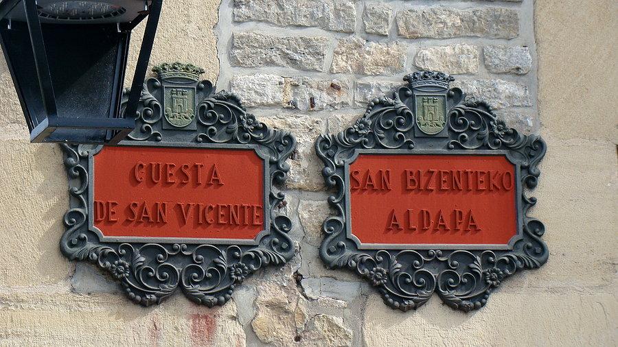 Ładne tabliczki z nazwami ulic