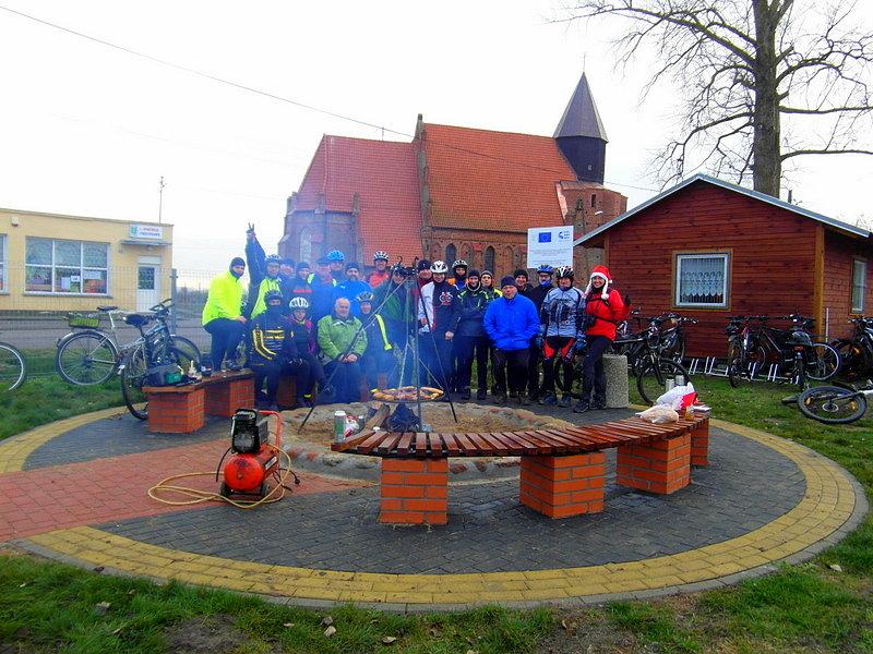 Zdjęcie zbiorowe Rowerzystów