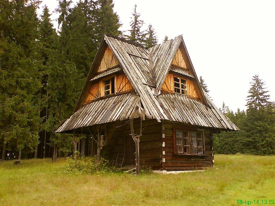 Dawny ski-serwis, trzy palce poniżej szczytu Butorowego Wierchu (1160m) - najprawdopodobniej najwyżej położony budynek wśród terenów ogólnodostępnych w Polsce