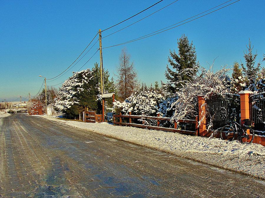 Pierwszy śnieg tej zimy. Oj było dzisiaj lodowisko