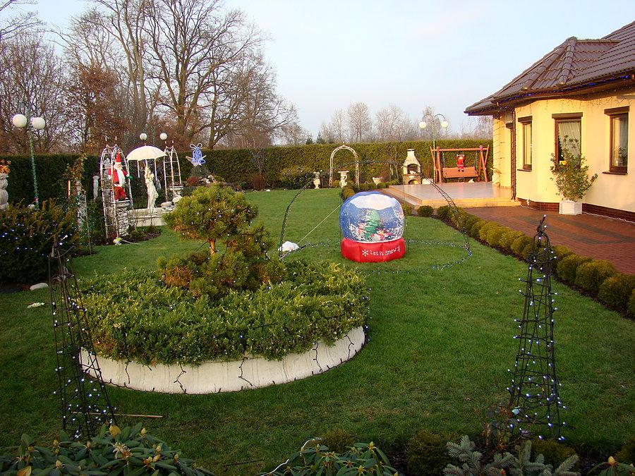 Grzepnica - świąteczne dekoracje za dnia