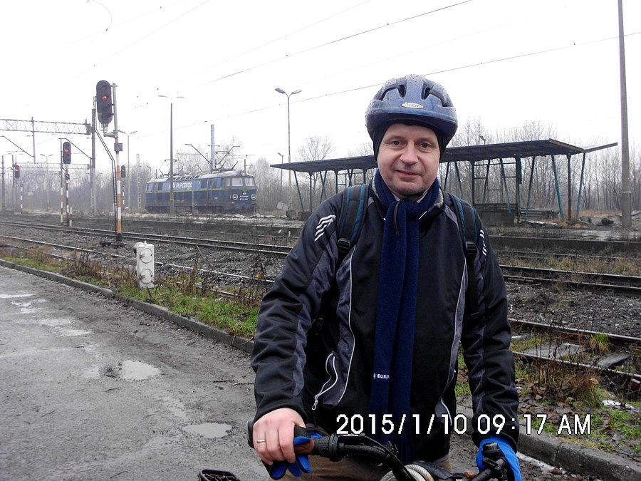 Z byczkiem PKP Cargo w tle w okolicy stacji Ruda Śląska Kochłowice (niestety nieczynnej)