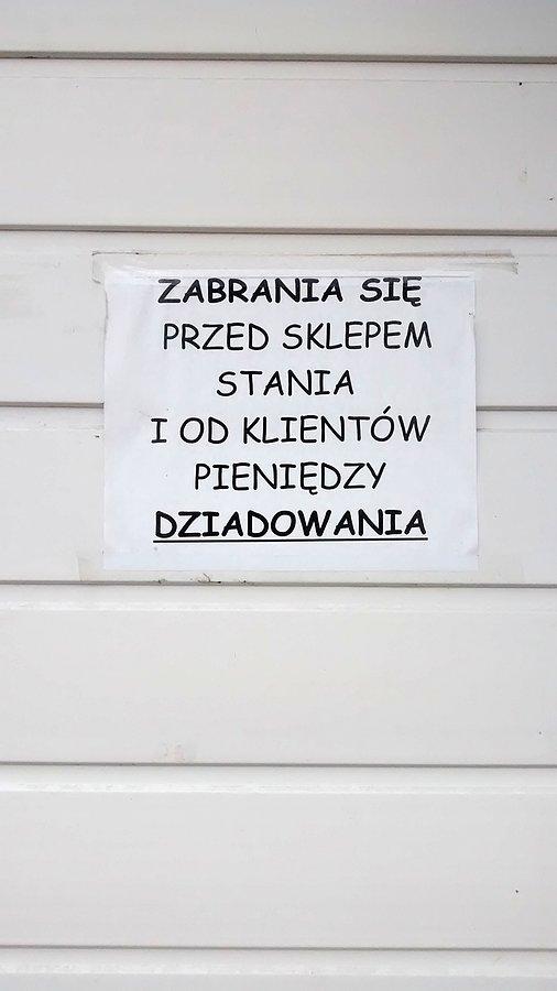 Informacja na sklepie w Grzebowilku