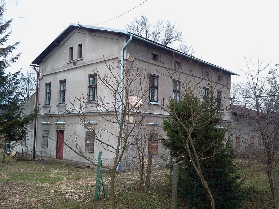 Dwór w Bażanowicach