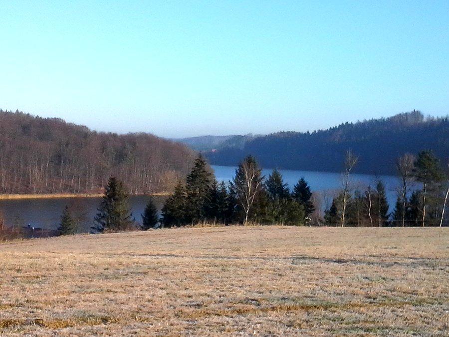 Nad Jeziorem Ostrzyckim