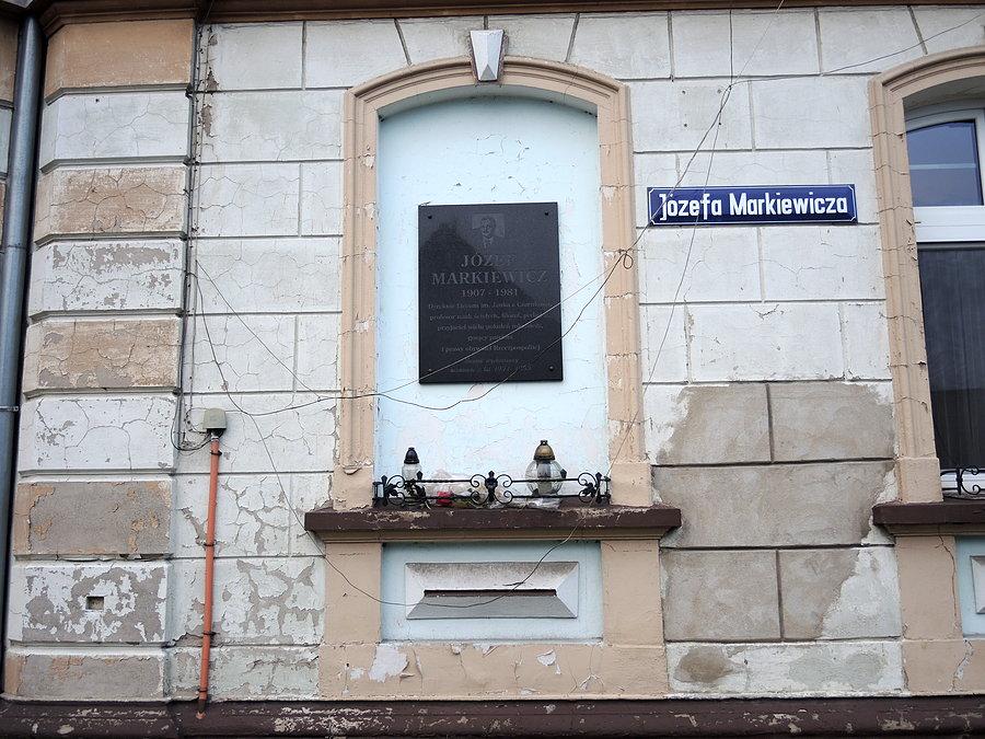 Tablica ku pamięci Józefa Markiewicza - Dyrektora LO im. Janka z Czarnkowa