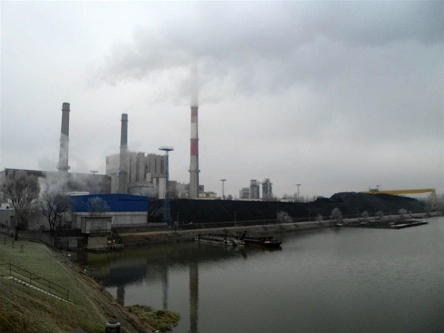 Dymy nad elekrociepłownią