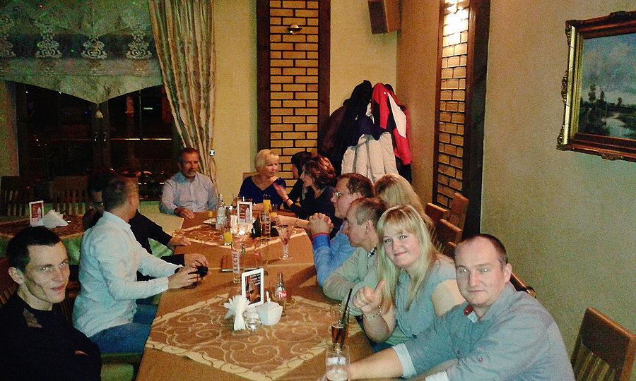 Nasza grupa rowerowa na sobotniej zabawie w Hacjendzie... :) Fotka robione komórką