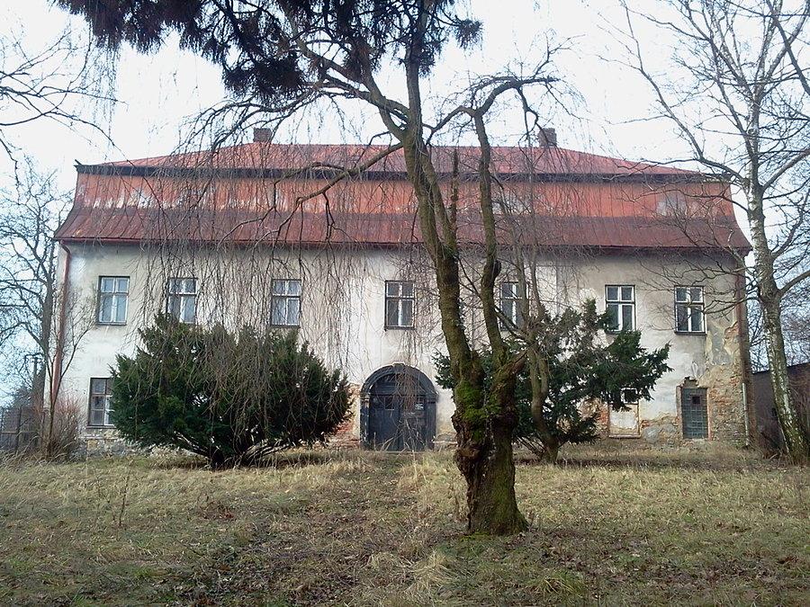 Dwór w Żywocicach