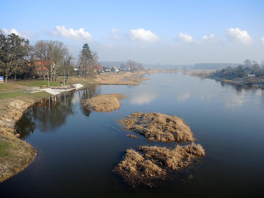 Widok na przystań i Wartę z mostu