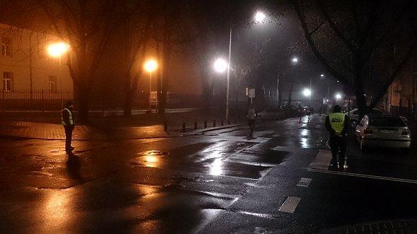 Ulcie miejskie w nocnym Lublinie