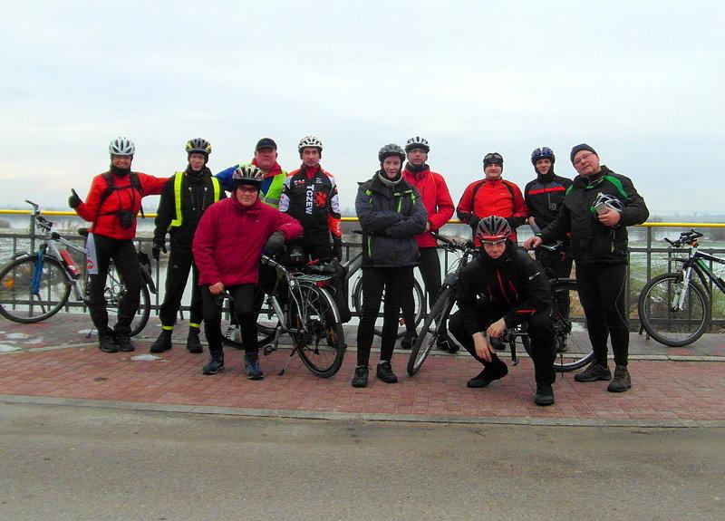 Grupa 11 Rowerzystów w Białej Górze