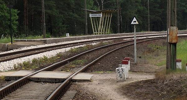 Stacja kolejowa Fronołów