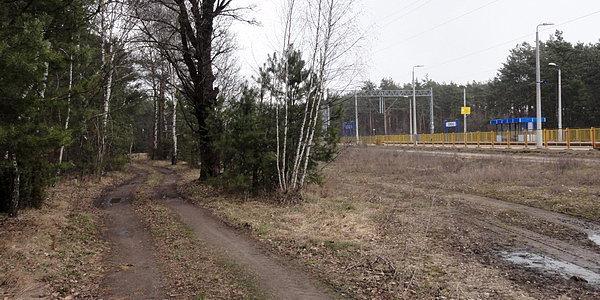 Powrót wzdłuż torów, aż do stacji Sokule.. dalej pojadę lasem