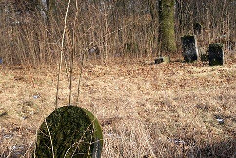 Macewy na żydowskim