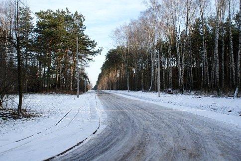 Nieco dalej na zakręcie 90 stopni pode mną lodowisko, brrrrr