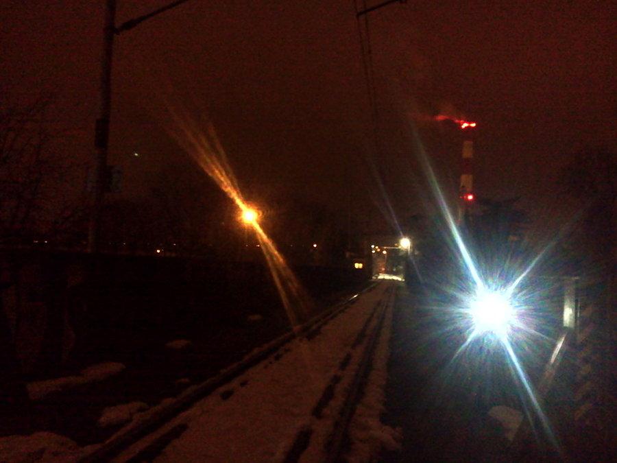 Na moscie kolejowym