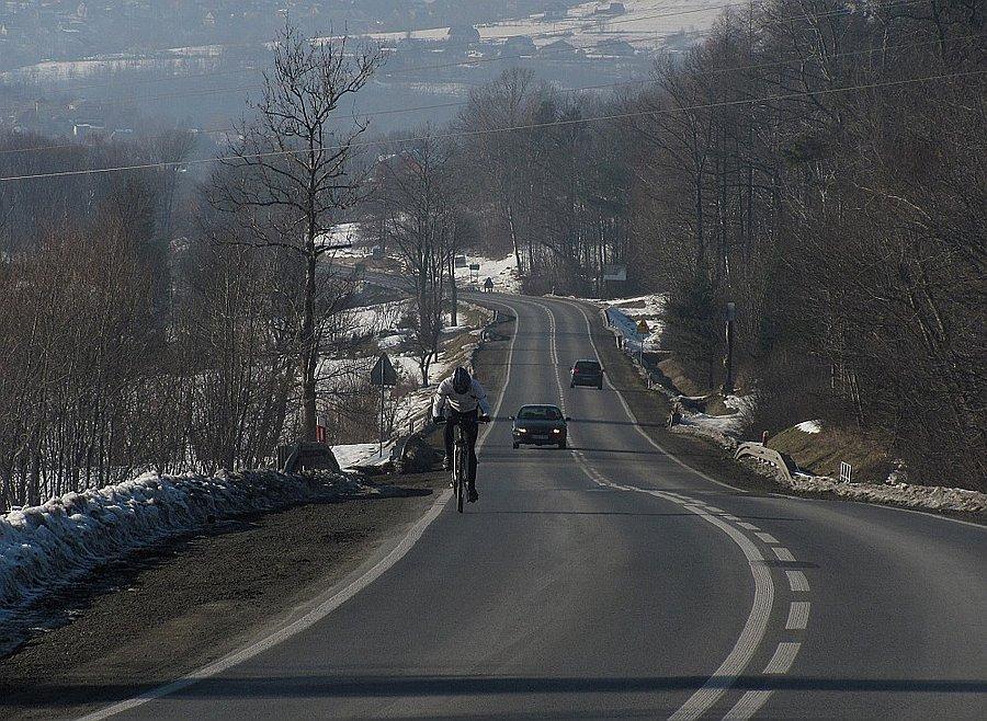 Ostatni podjazd pod wiatr na dziś - Ropska