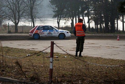 Na Omedze trafiam na zawody Automobilklubu
