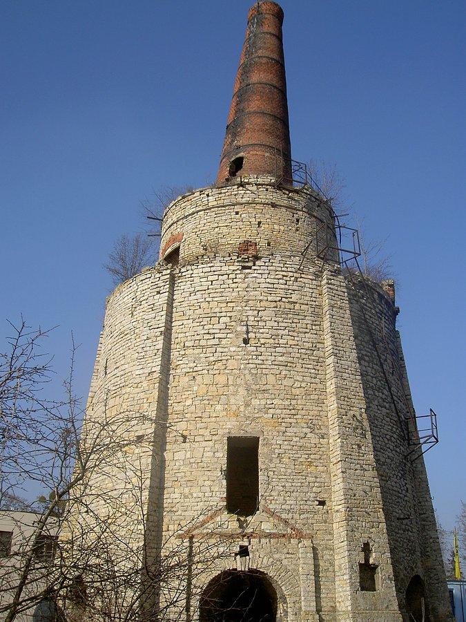 Jeden z lepiej zachowanych wapienników w Krapkowicach