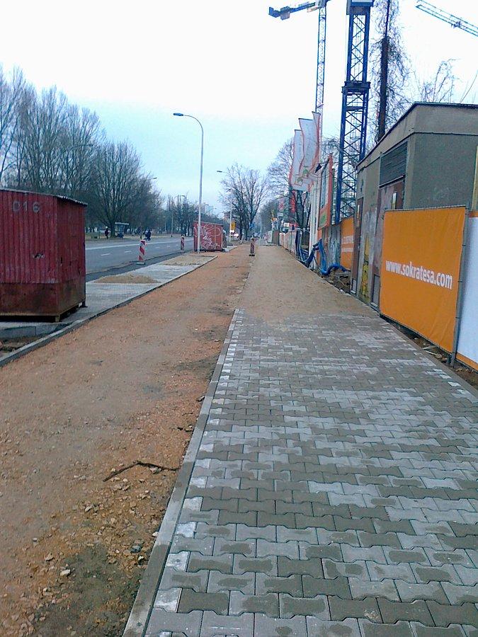 Remont ddr i chodnika na Sokratesa