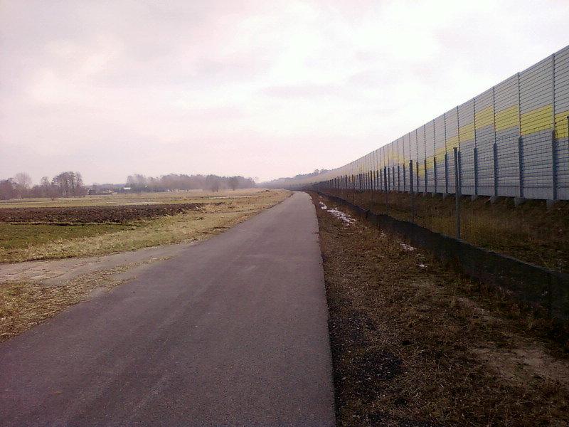 Droga techniczna przy S8
