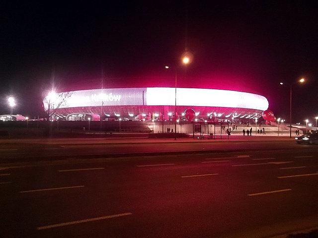 Waląca po oczach Kraków Arena