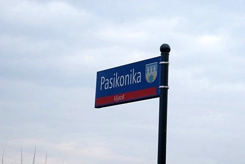 Ul. Pasikonika w Ujeździe