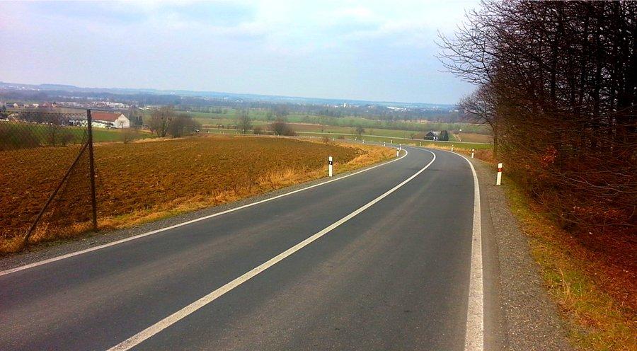 Z Háj ve Slezsku jadę znowu w górę przez Dobrosłavice do Děhylova