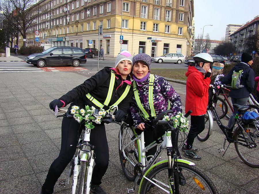 Rowerowy Dzień Kobiet 2015 Szczecin - Prawie jak siostry bliźniaczki