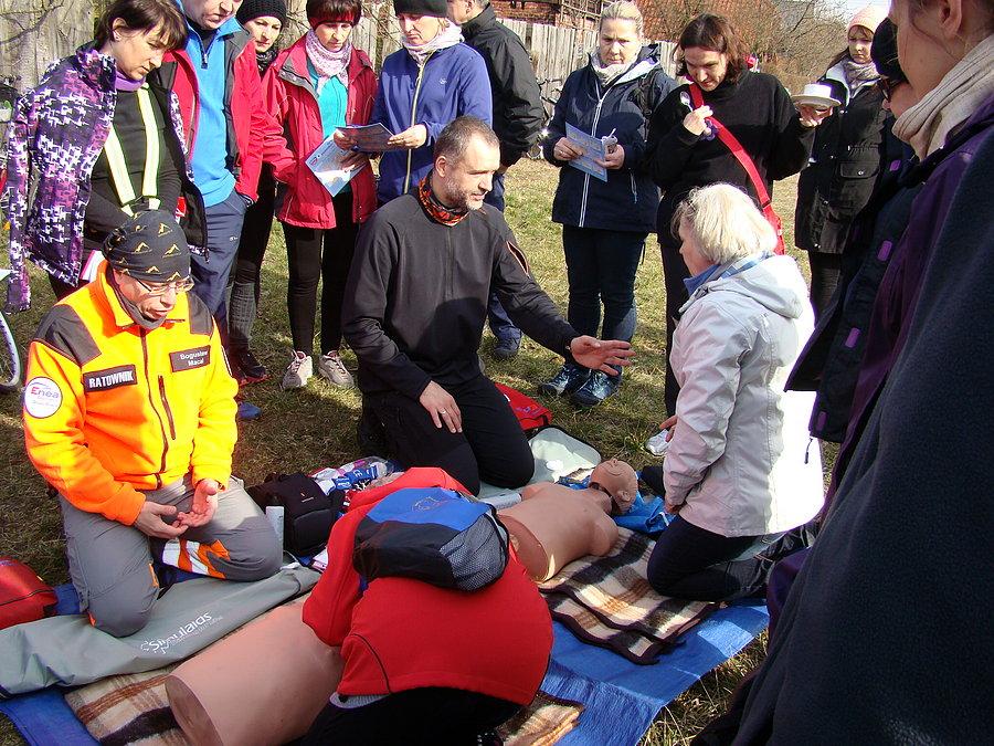 Rowerowy Dzień Kobiet 2015 Szczecin . Tanowo Lawendowa - Kurs udzielania pierwszej pomocy