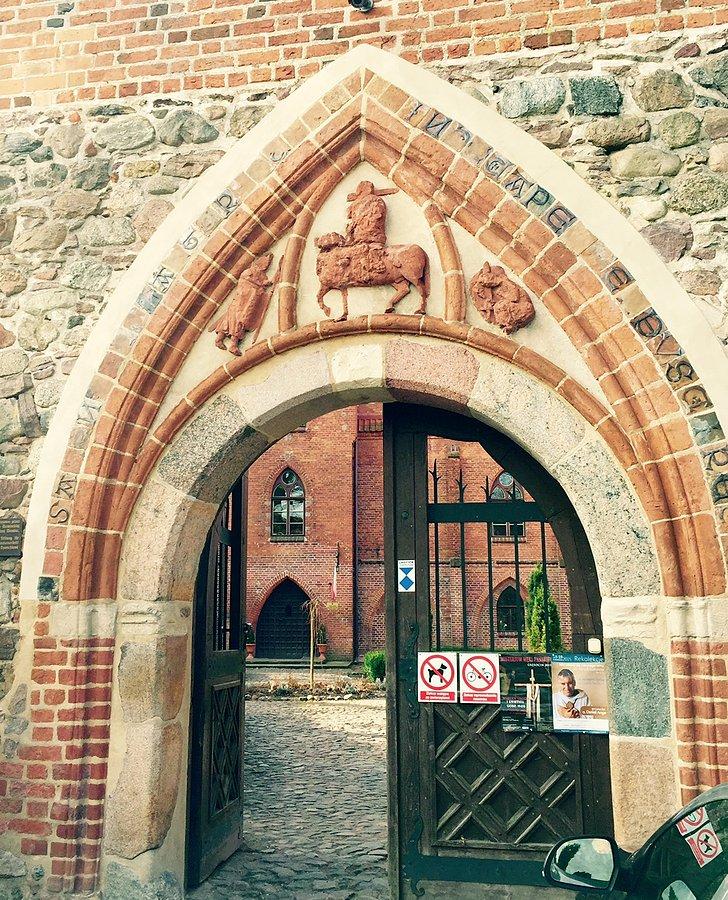 Portal zzamku Bierzgłowskiego oryginalny zabytkowy ponoć bezcenny