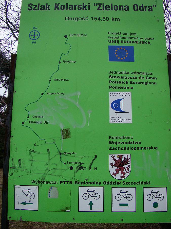 Taką tablicę spotkałem obok zamku Książąt Pomorskich - czyli po Naszej stronie Odry też jest szlak