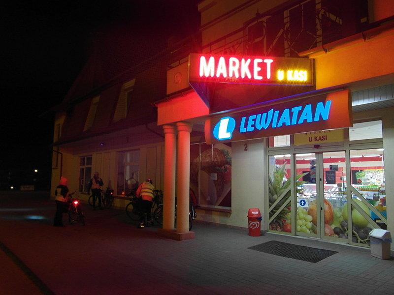 Nocny postój w Nowej Karczmie